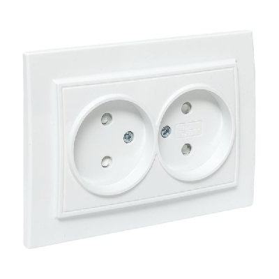 Розетка 2-м СП Минск 10А защ. шторки без заземл. бел. Basic EKF ERR10-102-100